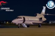 A Ciampino l'aereo con il padre di Saman Abbas estradato dal Pakistan