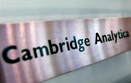 La difesa di Cambridge Analytica,'mai hackerato Fb' © EPA