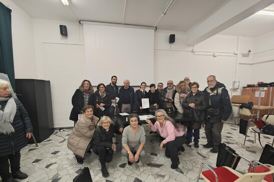 La Polizia di Stato incontra gli anziani per metterli in guardia contro le truffe