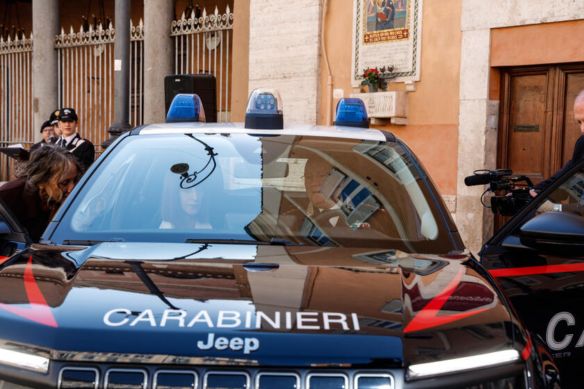 Nuova Jeep elettrica per l'Arma dei Carabinieri