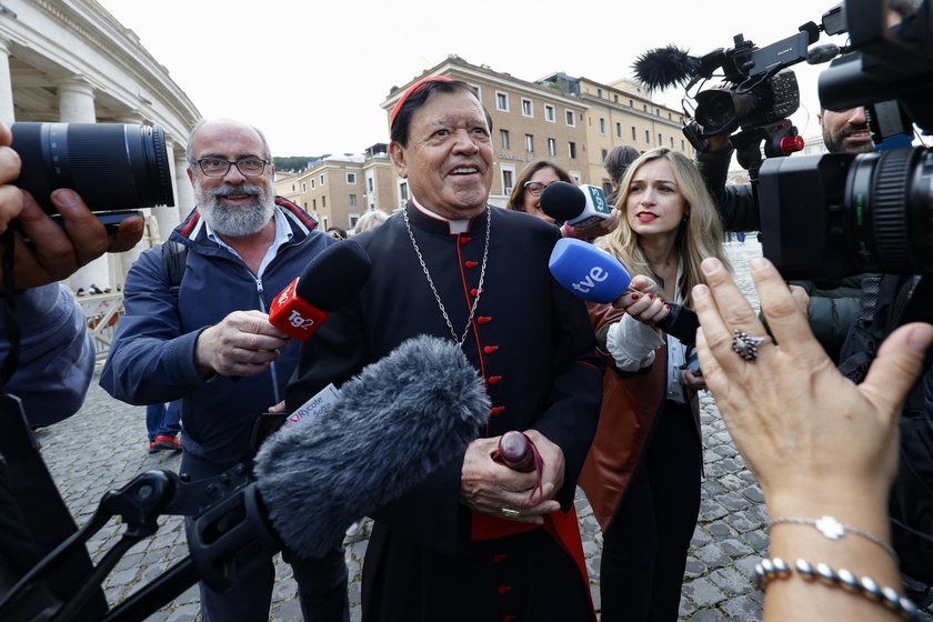 Cardinals continue general congregation after Pope Francis' death 