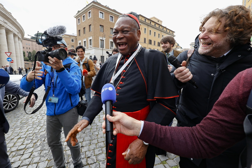 Cardinals continue general congregation after Pope Francis' death 