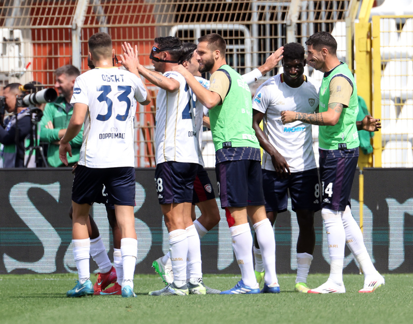 Soccer; serie A Como vs Cagliari