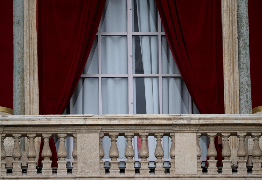 Second day of conclave begins
