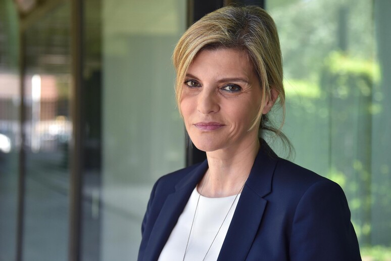 - RIPRODUZIONE RISERVATA