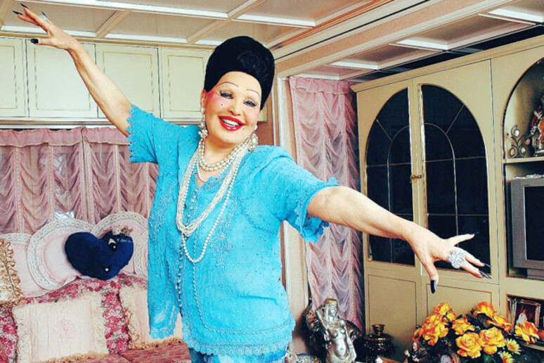 Moira Orfei in una foto tratta dal volume "Moira" di Sebastiano Sandro Ravagnani - RIPRODUZIONE RISERVATA