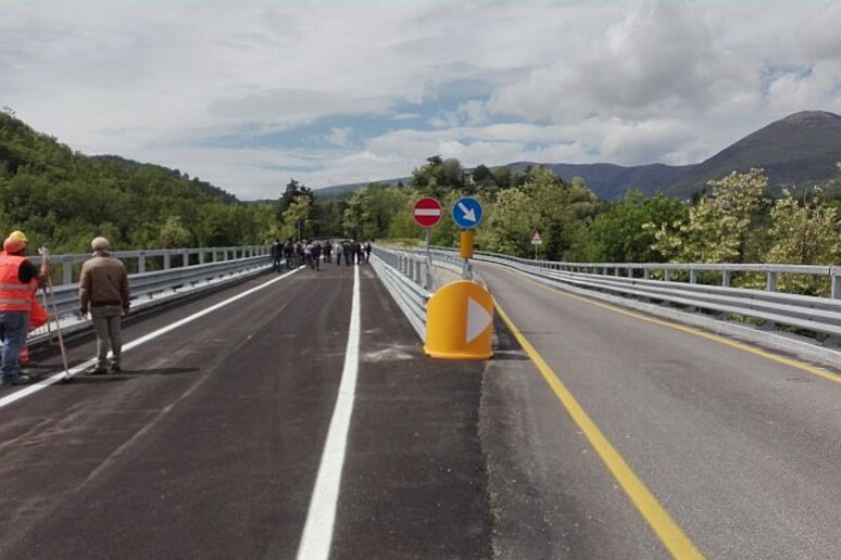 - RIPRODUZIONE RISERVATA