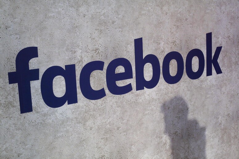 Facebook: pm Roma delega indagini a polizia Postale © ANSA/AP