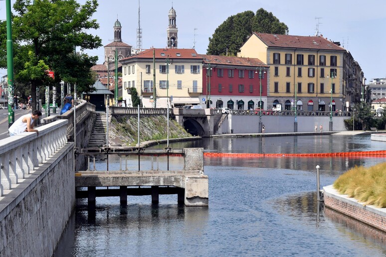 - RIPRODUZIONE RISERVATA