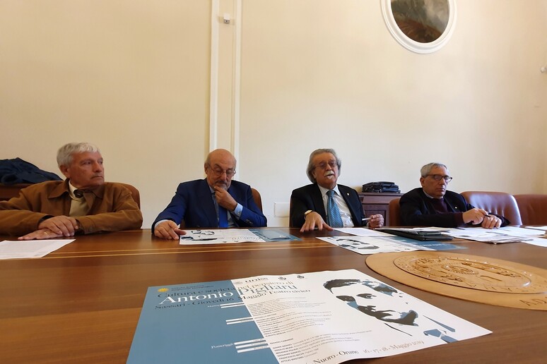 - RIPRODUZIONE RISERVATA
