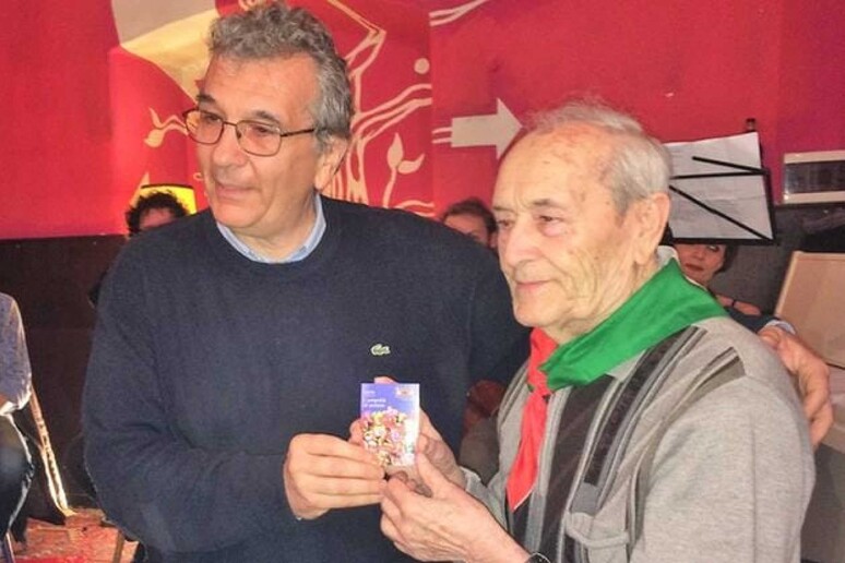 - RIPRODUZIONE RISERVATA
