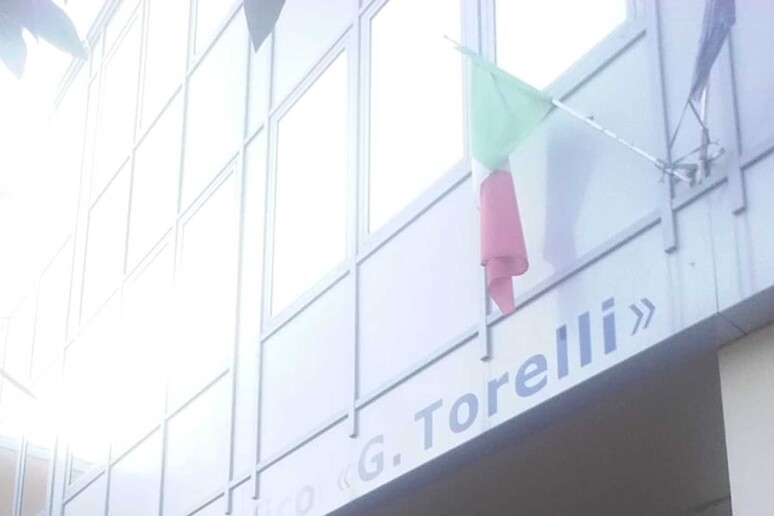 - RIPRODUZIONE RISERVATA