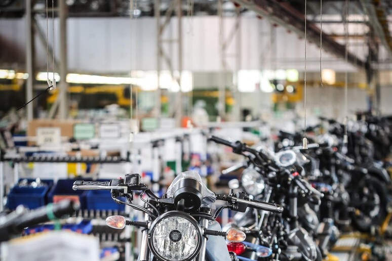 Moto Guzzi, a Mandello dove le ‘aquile’ spiccano il volo da 100 anni © ANSA/us Moto Guzzi