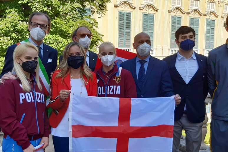 - RIPRODUZIONE RISERVATA