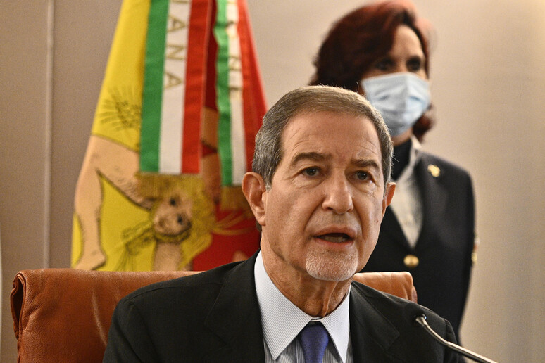 - RIPRODUZIONE RISERVATA