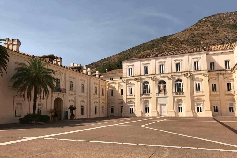 - RIPRODUZIONE RISERVATA