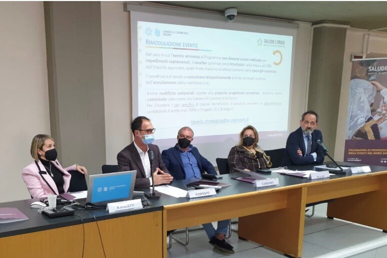 - RIPRODUZIONE RISERVATA