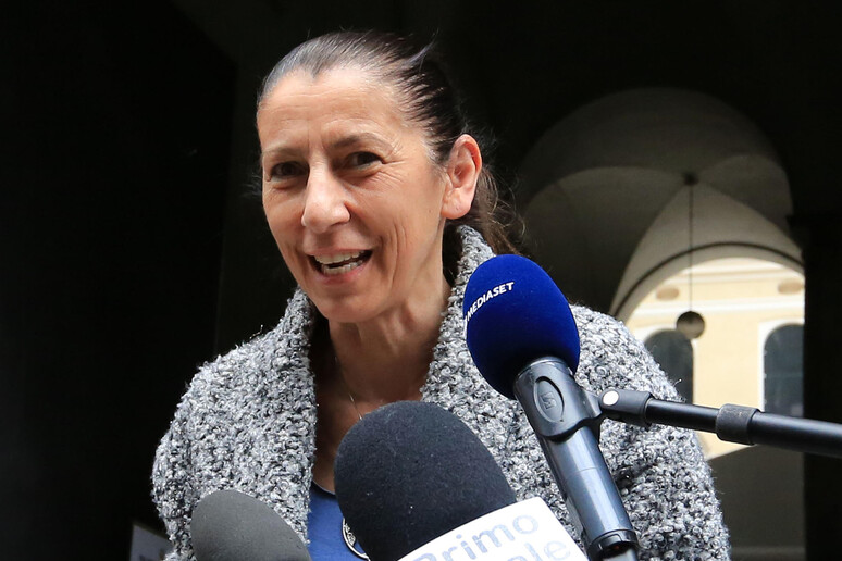 - RIPRODUZIONE RISERVATA
