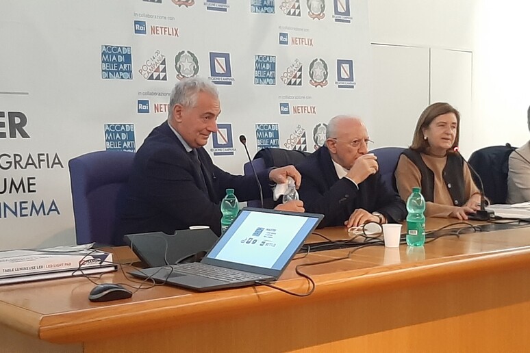 -     RIPRODUZIONE RISERVATA