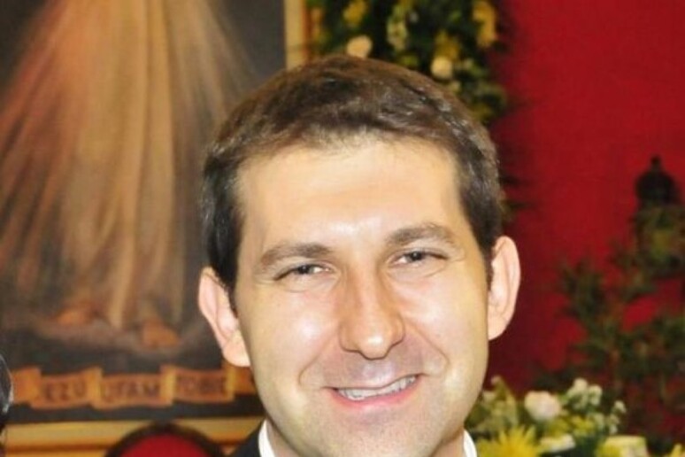 -     RIPRODUZIONE RISERVATA