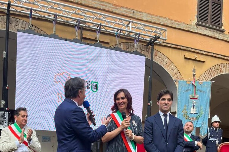 - RIPRODUZIONE RISERVATA