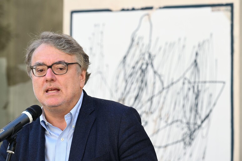 - RIPRODUZIONE RISERVATA