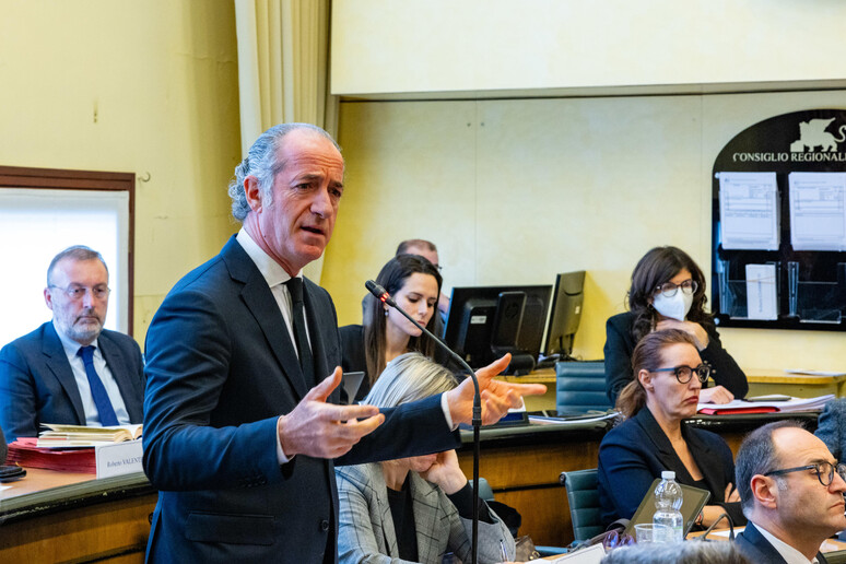 -     RIPRODUZIONE RISERVATA