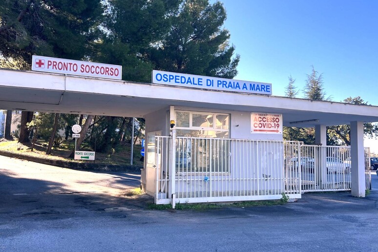 -     RIPRODUZIONE RISERVATA