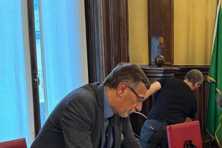 - RIPRODUZIONE RISERVATA