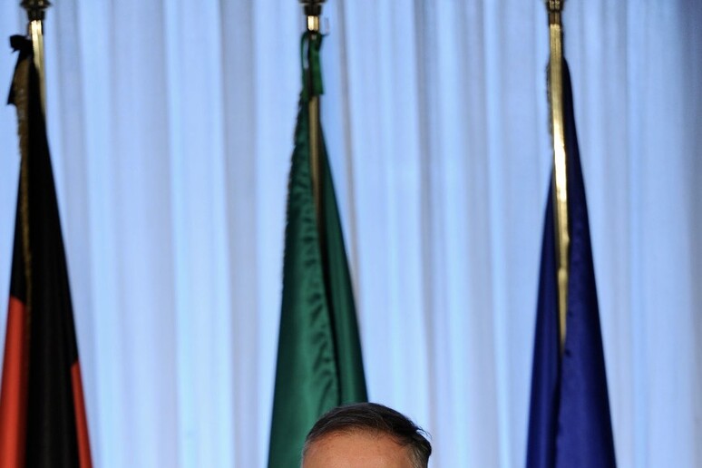 - RIPRODUZIONE RISERVATA