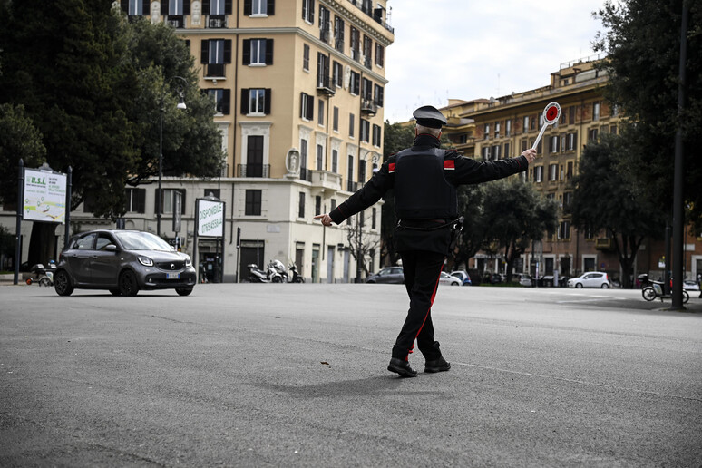 - RIPRODUZIONE RISERVATA