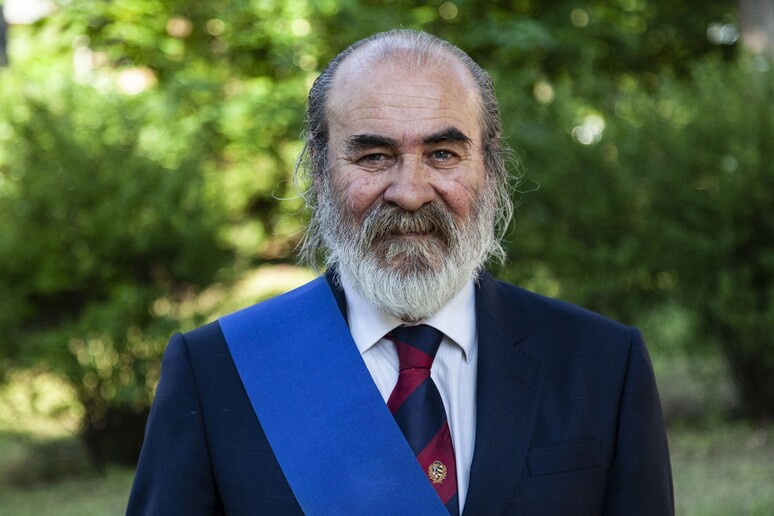 - RIPRODUZIONE RISERVATA