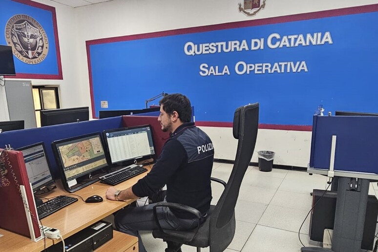 - RIPRODUZIONE RISERVATA
