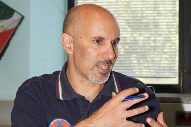 - RIPRODUZIONE RISERVATA