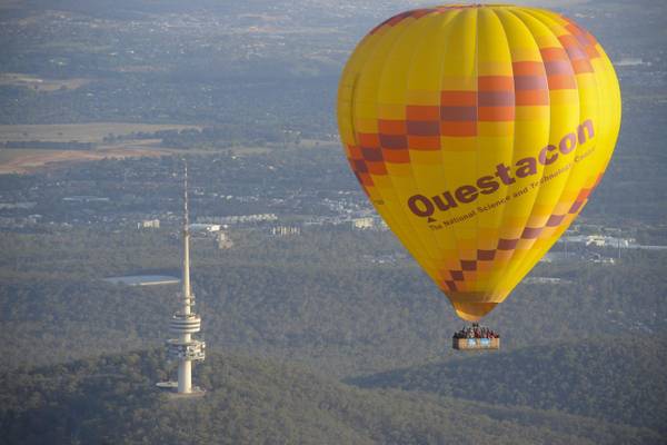 A Canberra, in Australia, va in scena il festival delle mongolfiere