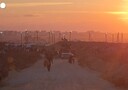 Gaza, migliaia di palestinesi in viaggio verso casa
