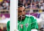 Buffon sconsolato dopo la 'papera' del 20 ottobre 2013 col pallone del 2-2 di Rossi che gli passa tra le braccia