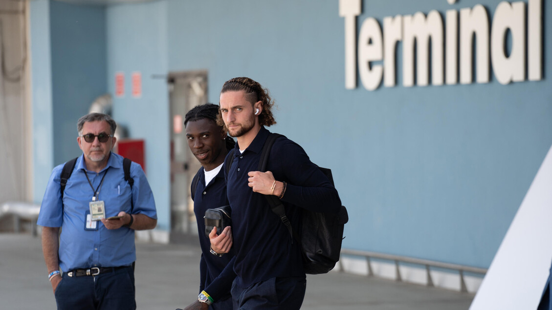 Coppa Italia: tifosi accolgono la Juventus a Fiumicino - RIPRODUZIONE RISERVATA