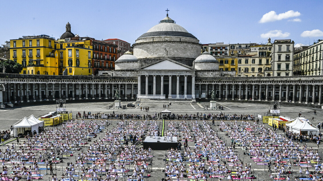 In 3mila in piazza del Plebiscito per ' Napoli città danzante'