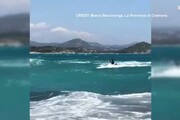 Kitesurfista eroe, porta a riva 3 bagnanti in difficolta'