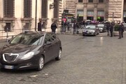 Governo, Draghi a Palazzo Chigi accolto dal picchetto d'onore