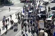 Amministrative, Ancona: corteo con bandiere accompagna Silvetti in Comune