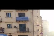 A Palermo guerriglia per vampe san Giuseppe, tre agenti feriti