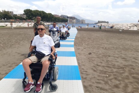 Da spiagge solidali a formazione, impegno dei Lions per disabili