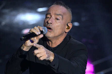 Ramazzotti: 'Basta sangue, basta guerre'