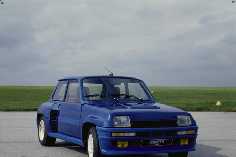 Renault 5 Turbo tra futuro imminente e passato glorioso