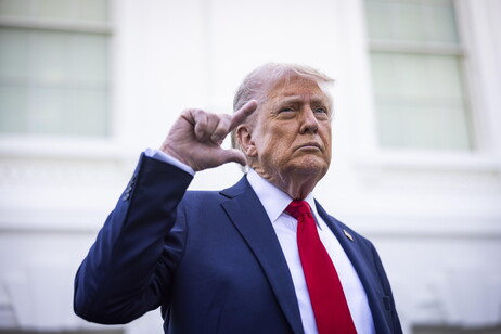 US President Donald Trump makes suprise appearance outside White House