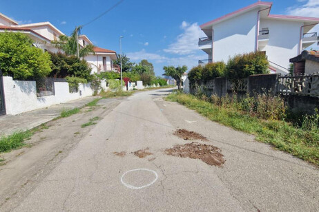Uccide il figlio al termine di una lite e si costituisce