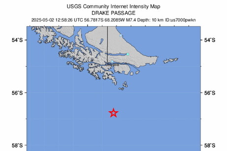 7.4-magnitude earthquake hits south of Chile