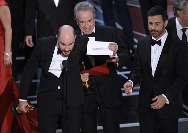 Jordan Horowitz, Warren Beatty, Jimmy Kimmel © AP